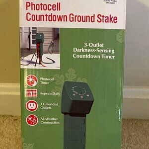 Westinghouse 3-Outlet Darkness-Sensing Countdown Timer - Photocell Total Control